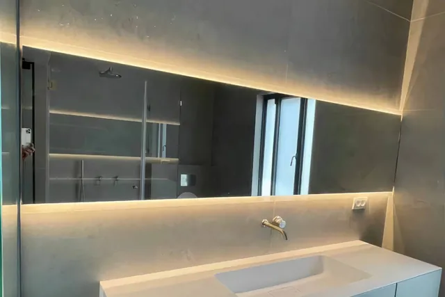 מראה רחבה עם לד, התקנה של GlassFix