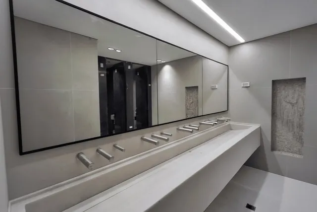 מראה רחבה, חדר הלבשה, התקנה של GlassFix